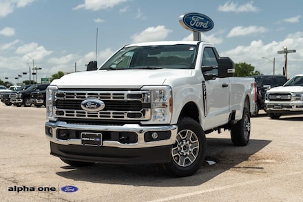 2025 Ford F-350SD XLT Truck