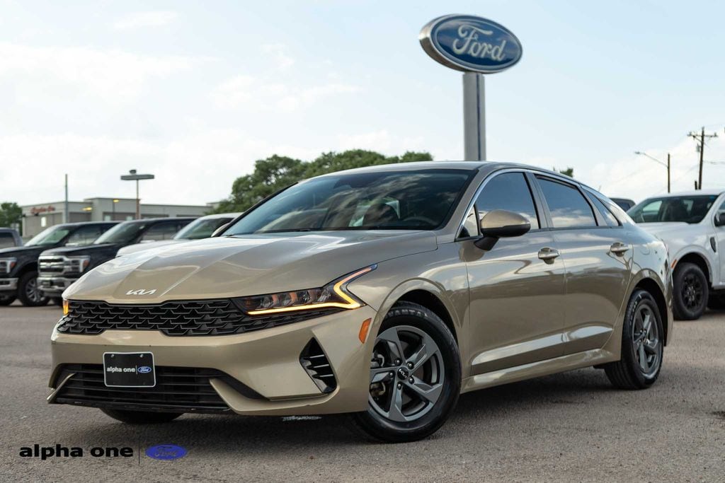 2022 Kia K5 LXS