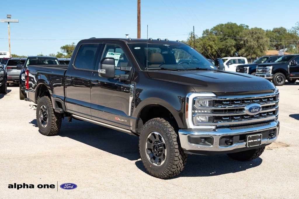 New 2025 Ford F-250SD Lariat Truck