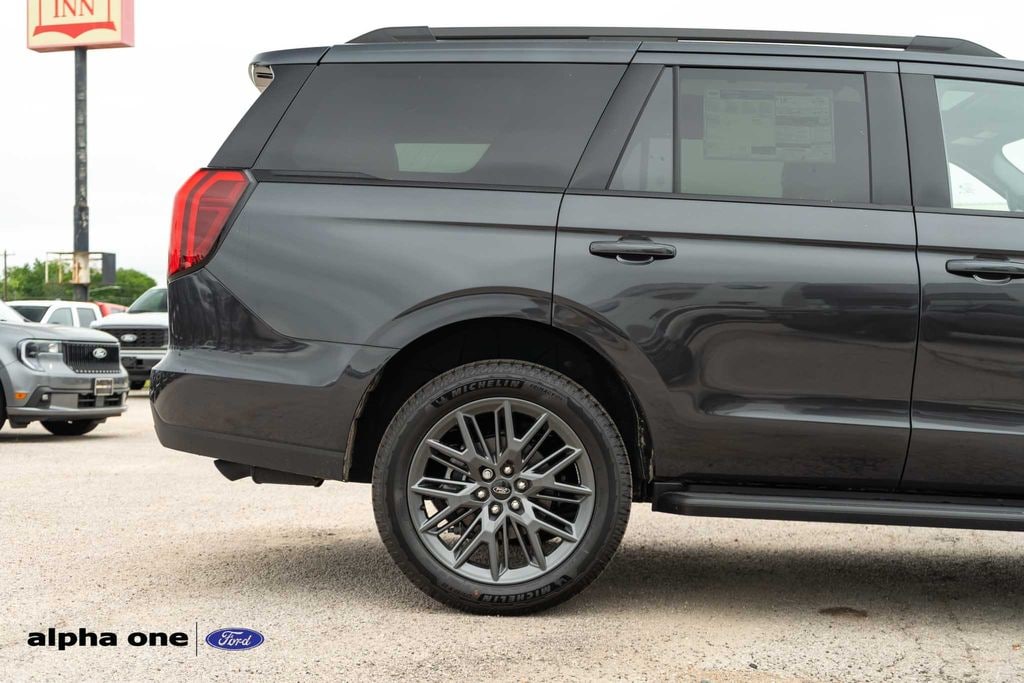New 2026 Ford Expedition Platinum SUV
