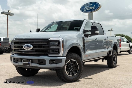 2025 Ford F-250SD Platinum Truck