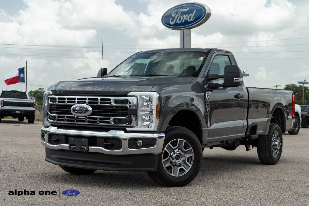 New 2025 Ford F-350SD XLT Truck
