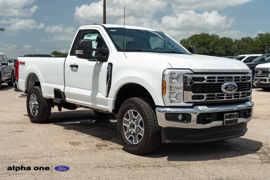 New 2025 Ford F-350SD XLT Truck