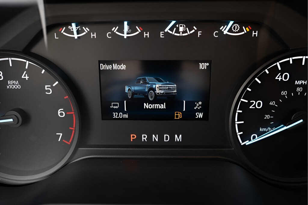 2025 Ford F-350 Super Duty XLT - Photo 26
