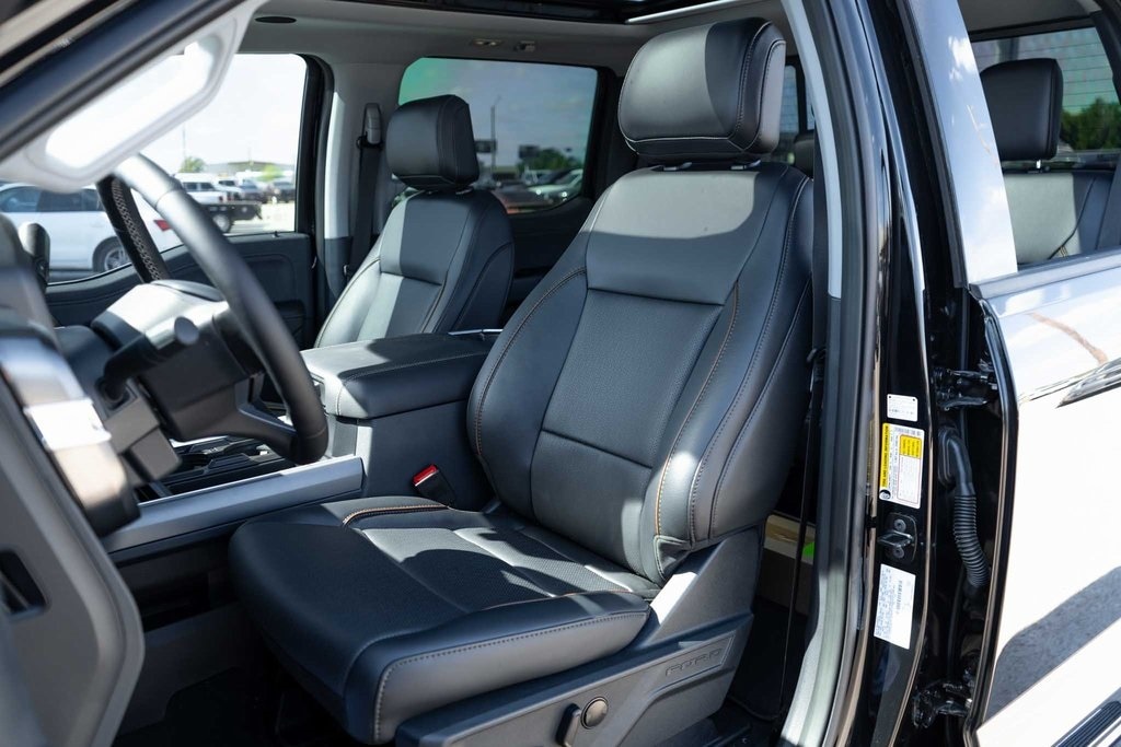 2025 Ford F-250 Super Duty Lariat - Photo 13