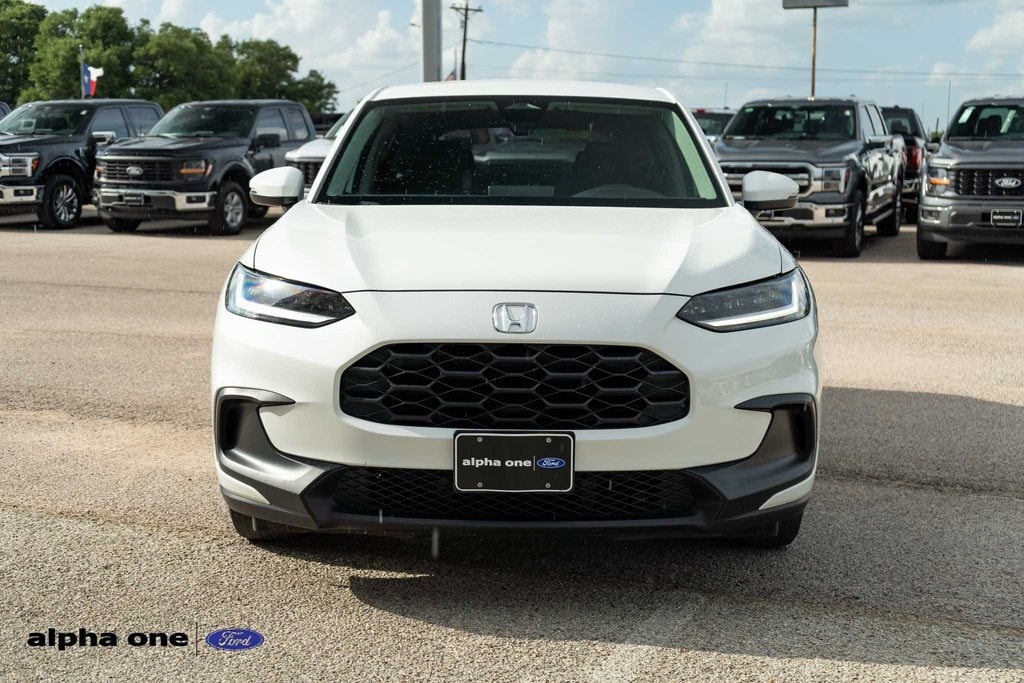 Used 2023 Honda HR-V LX with VIN 3CZRZ2H34PM719955 for sale in La Grange, TX