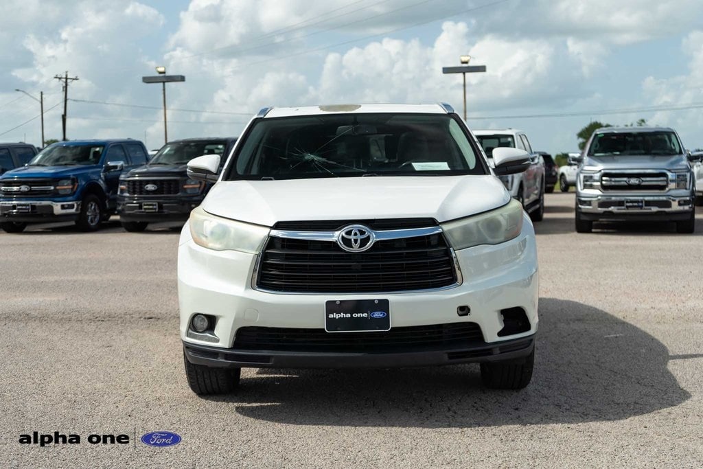Used 2016 Toyota Highlander Limited with VIN 5TDYKRFH1GS130360 for sale in La Grange, TX