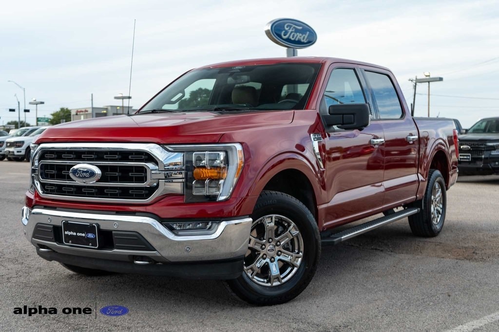 2021 Ford F-150 XLT's photo