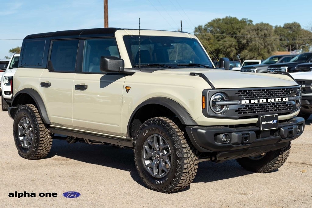 New 2025 Ford Bronco Badlands SUV