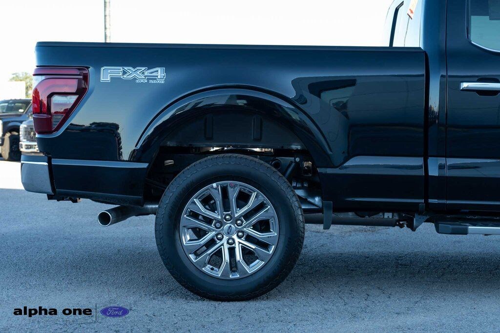 New 2025 Ford F-150 Lariat Truck