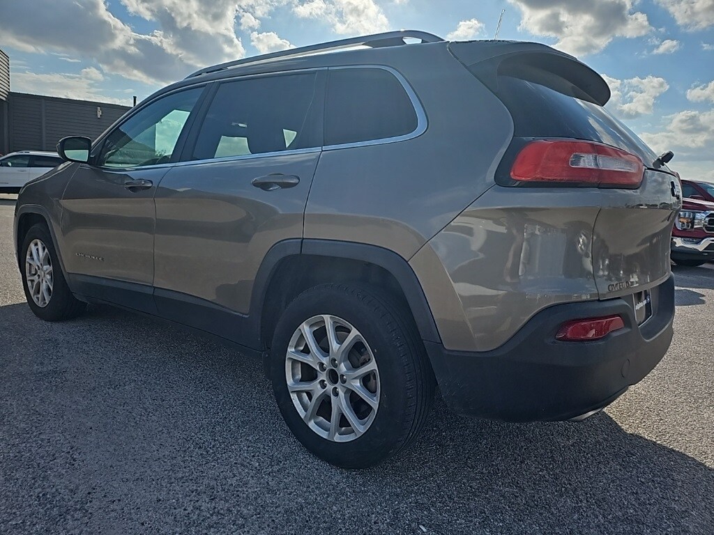 2016 Jeep Cherokee Latitude photo 4