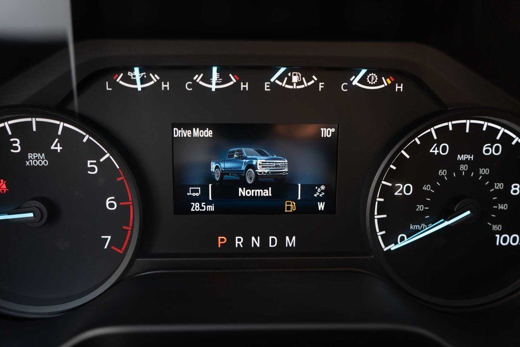 2025 Ford F-350 Super Duty XLT - Photo 25