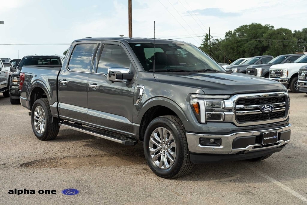 2025 Ford F-150 Lariat photo 3