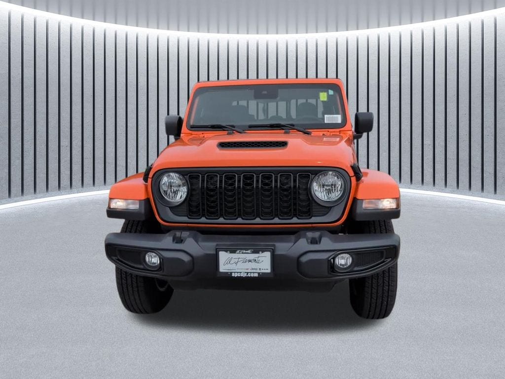 New 2025 Jeep Gladiator SPORT S 4X4 Pickup