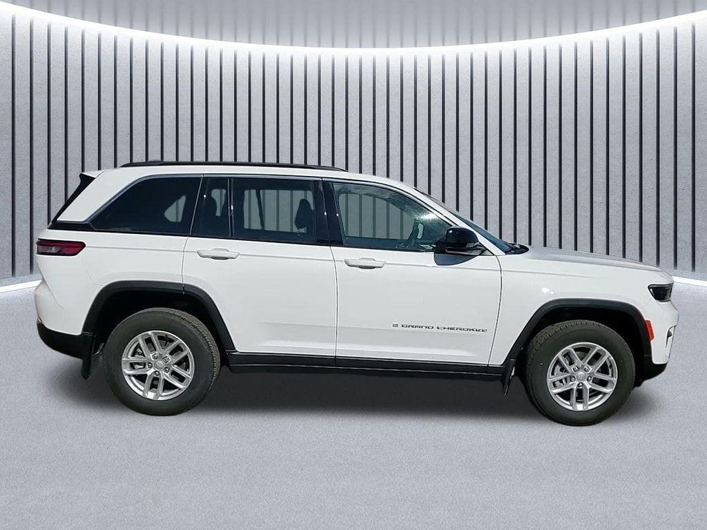 New 2025 Jeep Grand Cherokee LAREDO X 4X4 Sport Utility