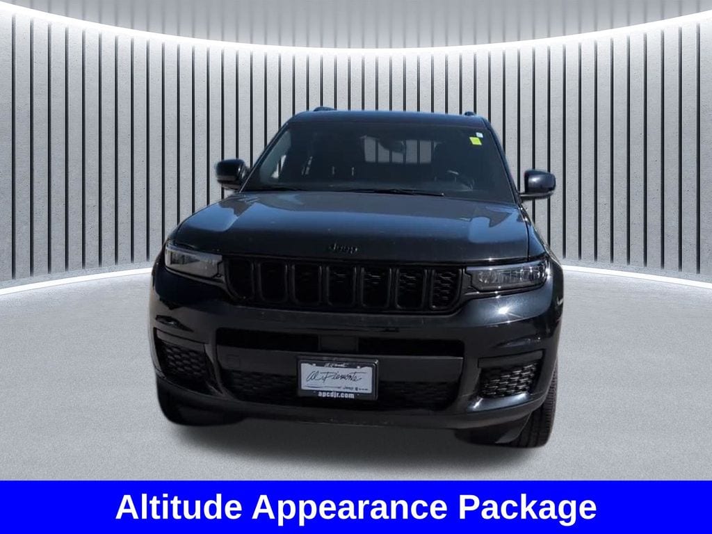 Used 2022 Jeep New Grand Cherokee Laredo SUV