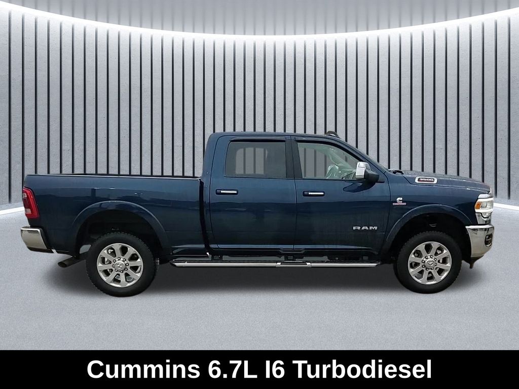 2022 Ram 3500 Laramie photo 4