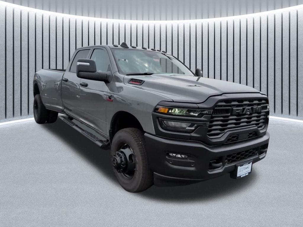 New 2026 Ram 3500 TRADESMAN CREW CAB 4X4 8' BOX Pickup