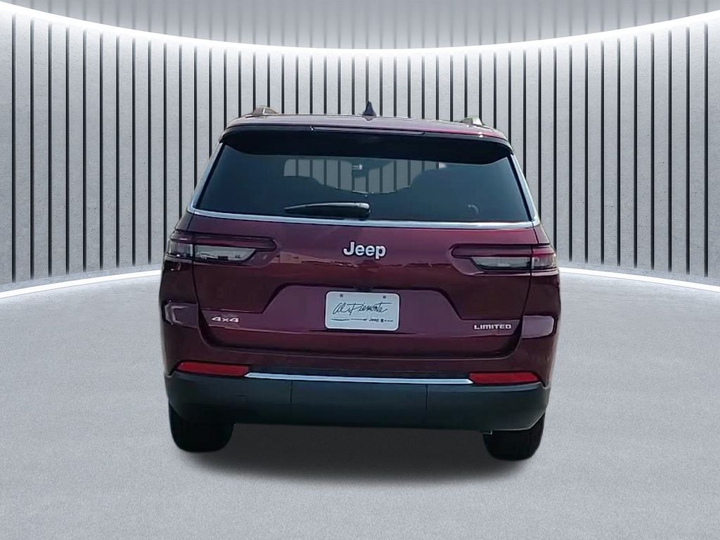 2025 Jeep Grand Cherokee Limited photo 4