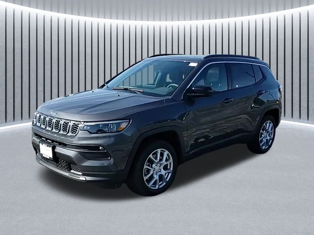 2024 Jeep Compass LATITUDE LUX 4X4