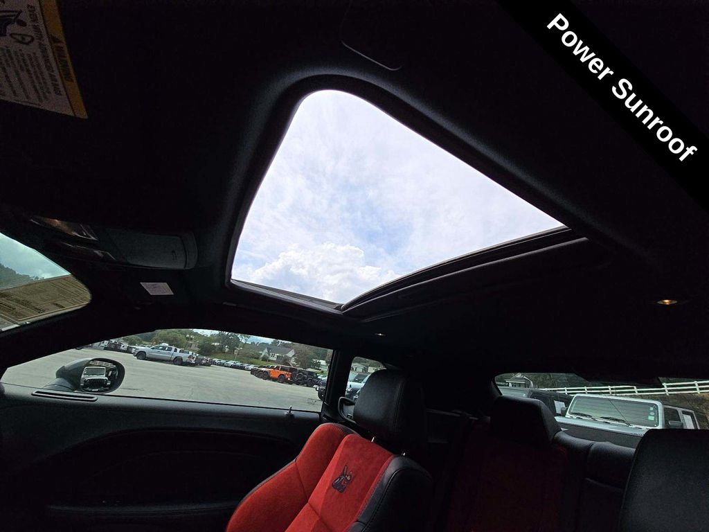2023 Dodge Challenger R/T Scat Pack photo 4