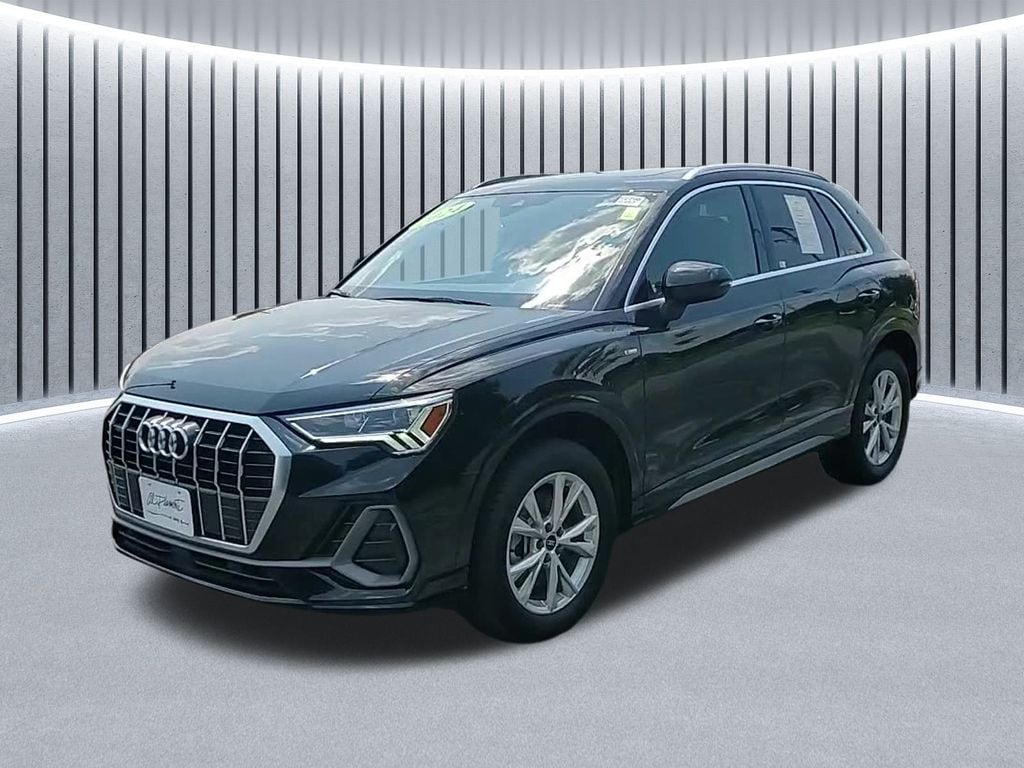 2024 Audi Q3 45 S line Premium