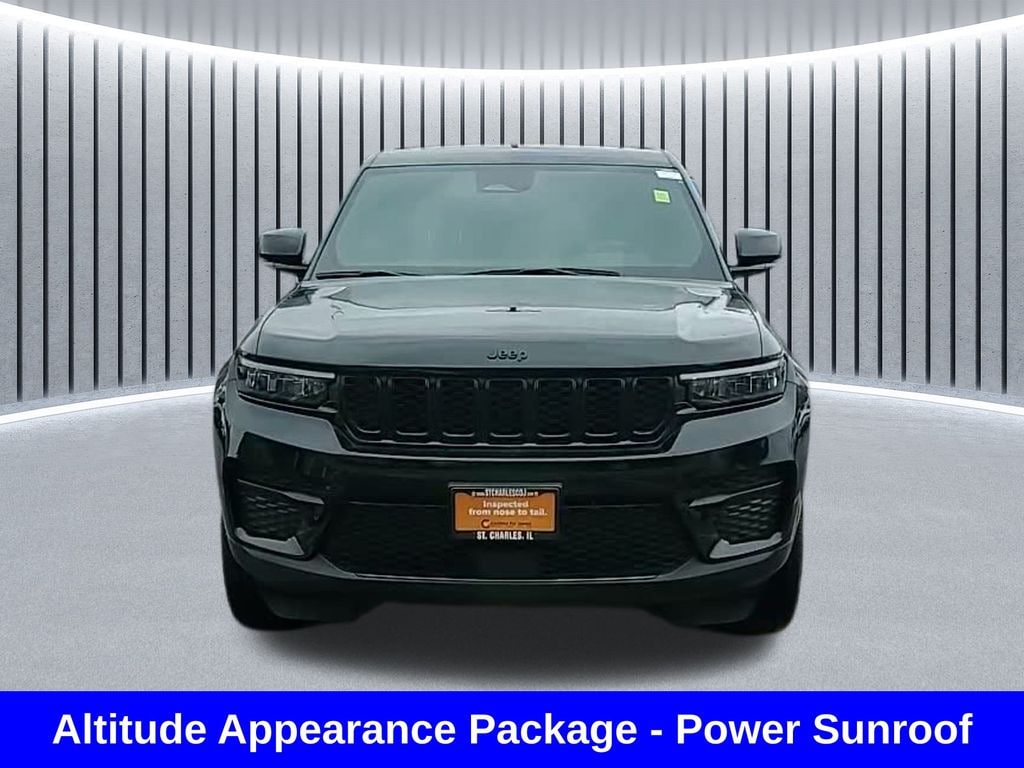 Used 2022 Jeep Grand Cherokee Laredo SUV