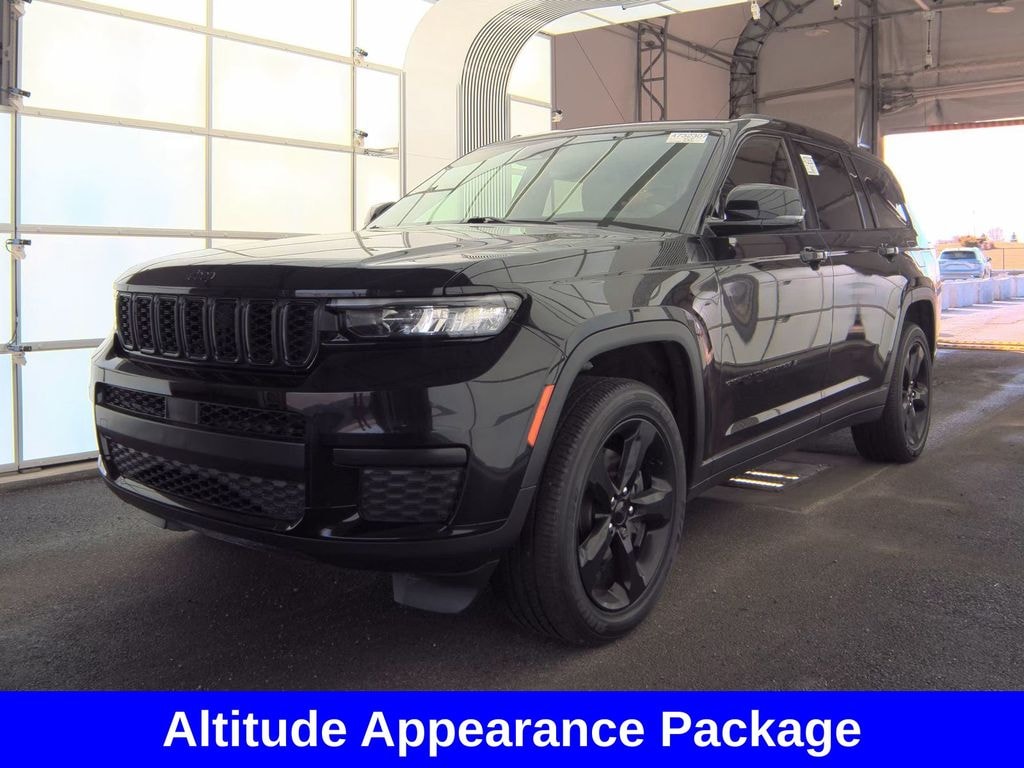 Used 2022 Jeep New Grand Cherokee Laredo SUV