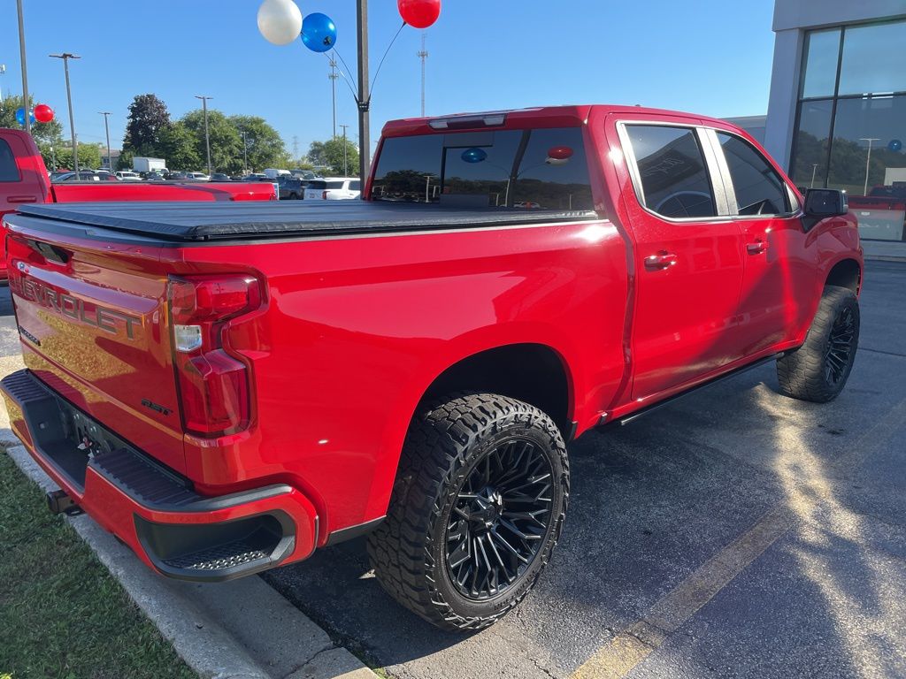 2021 Chevrolet Silverado 1500 RST photo 3