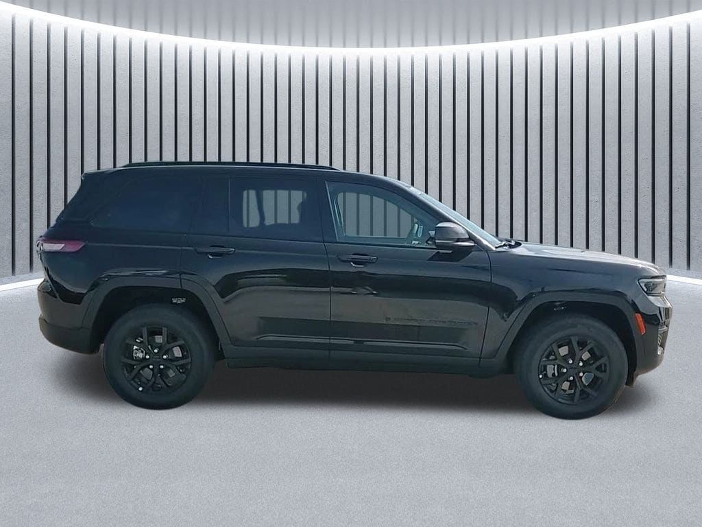 New 2025 Jeep Grand Cherokee ALTITUDE X 4X4 Sport Utility