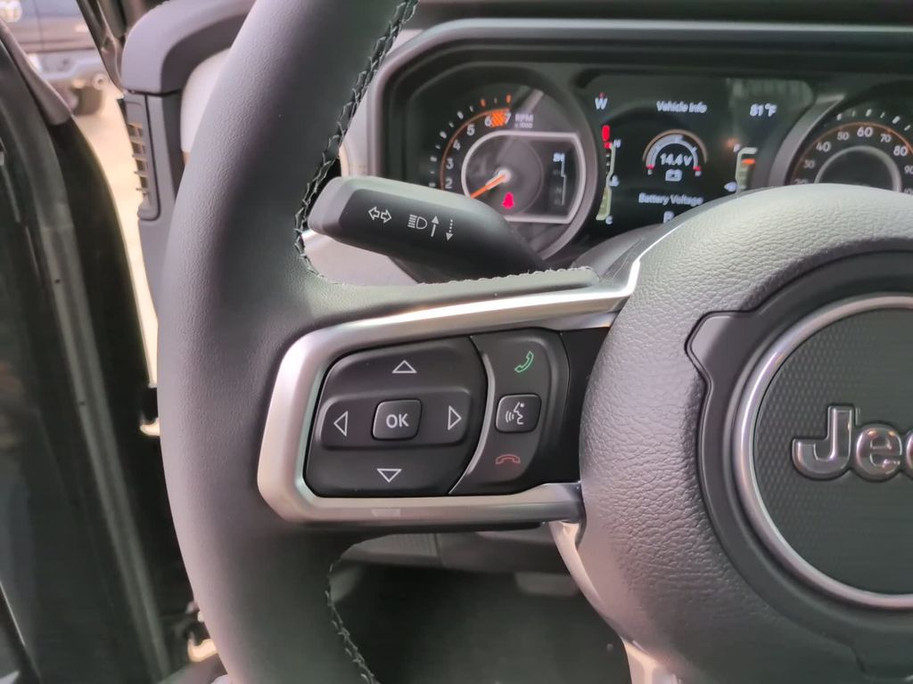 2025 Jeep Wrangler 4-Door Sahara - Photo 15