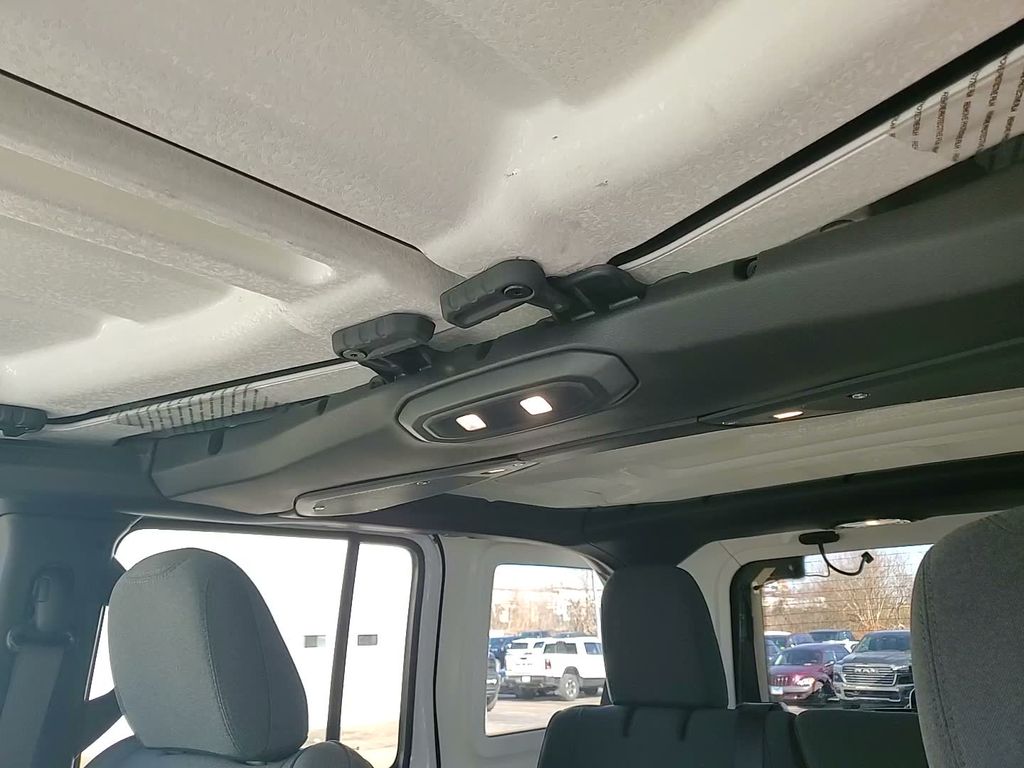 2025 Jeep Wrangler 4-Door Sport S - Photo 24