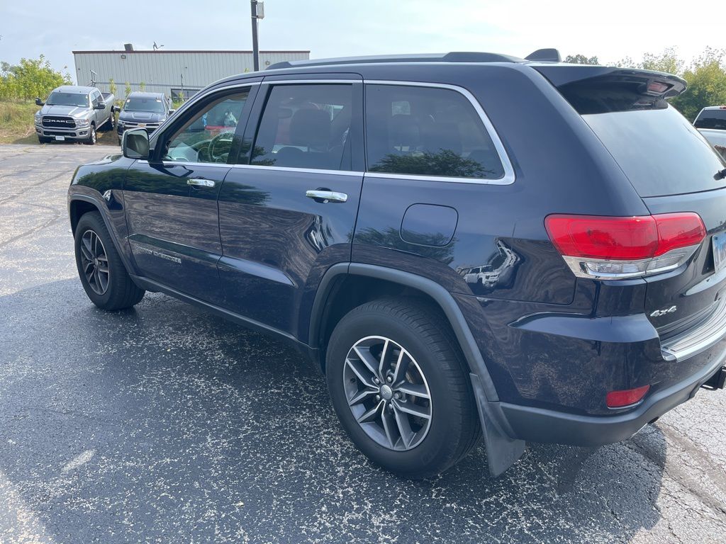 2017 Jeep Grand Cherokee Limited photo 3