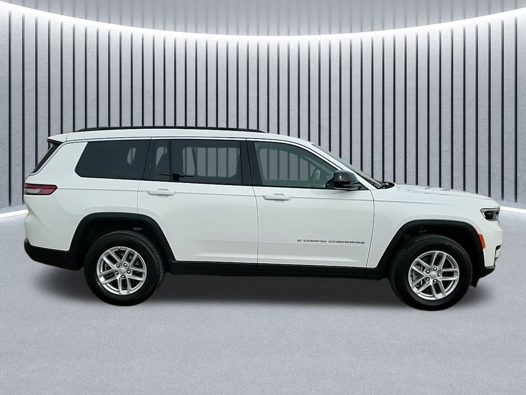 New 2025 Jeep Grand Cherokee L LAREDO X 4X4 Sport Utility
