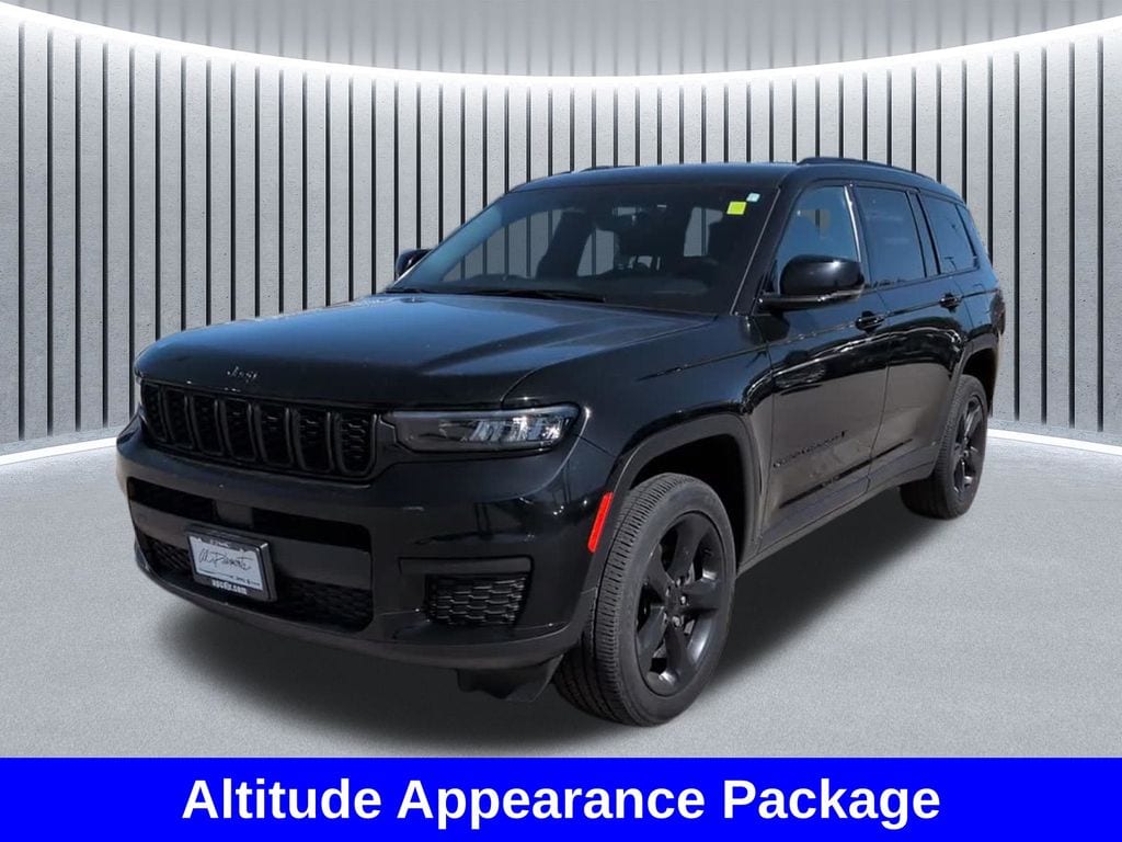Used 2022 Jeep New Grand Cherokee Laredo SUV