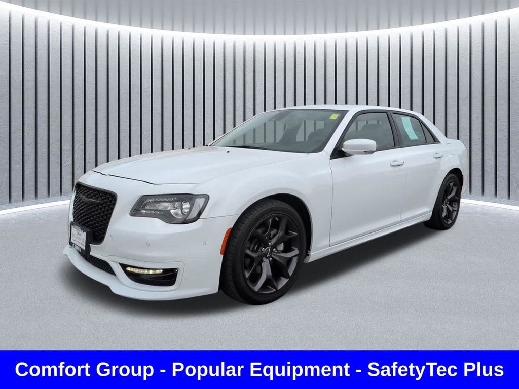 Used 2023 Chrysler 300 Touring L Sedan