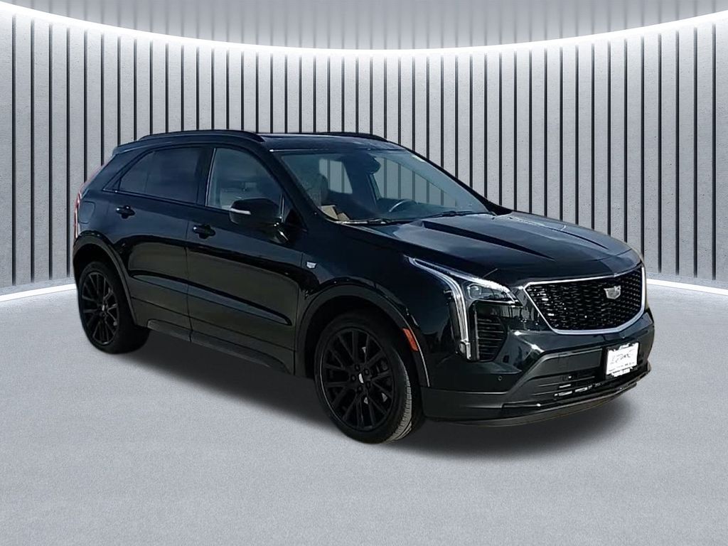 2023 Cadillac XT4 Sport photo 3