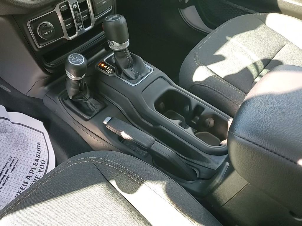 2025 Jeep Wrangler 4-Door Sport S - Photo 21