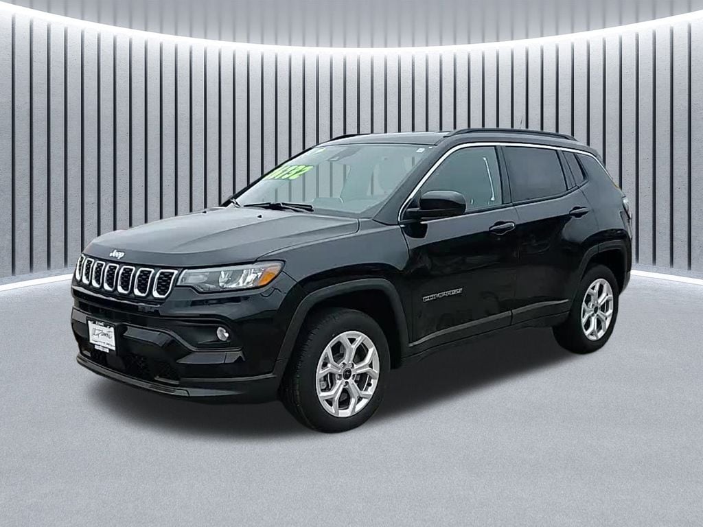 2025 Jeep Compass Latitude's photo