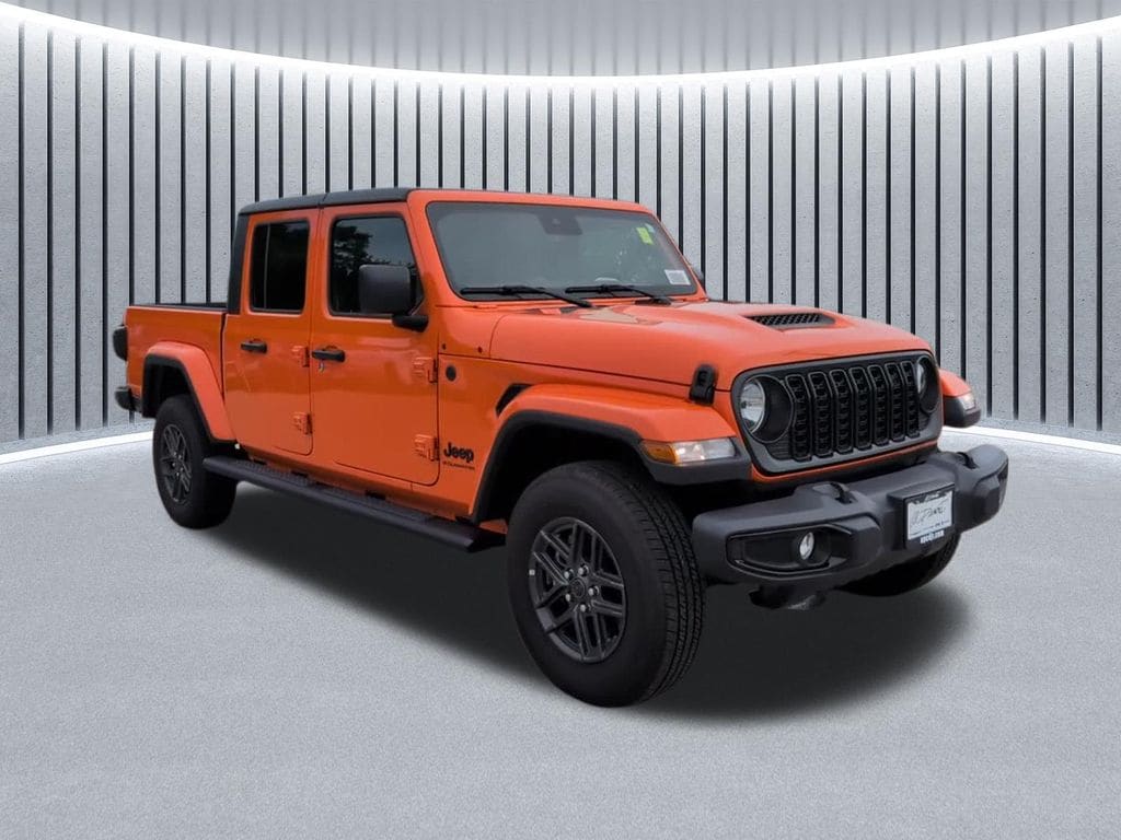 New 2025 Jeep Gladiator SPORT S 4X4 Pickup