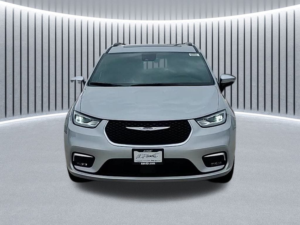 New 2026 Chrysler Pacifica PINNACLE AWD Passenger Van
