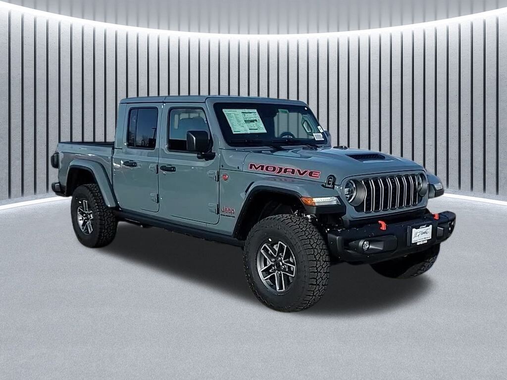 New 2025 Jeep Gladiator MOJAVE X 4X4 Pickup