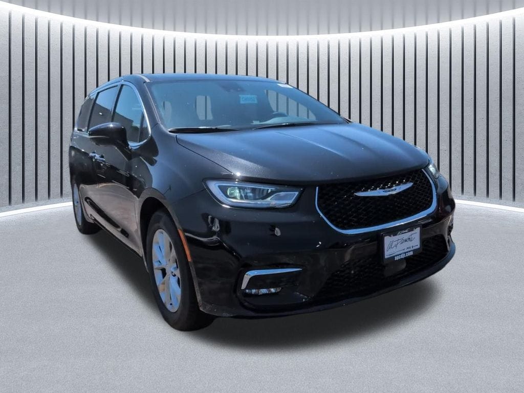New 2026 Chrysler Pacifica LIMITED Passenger Van