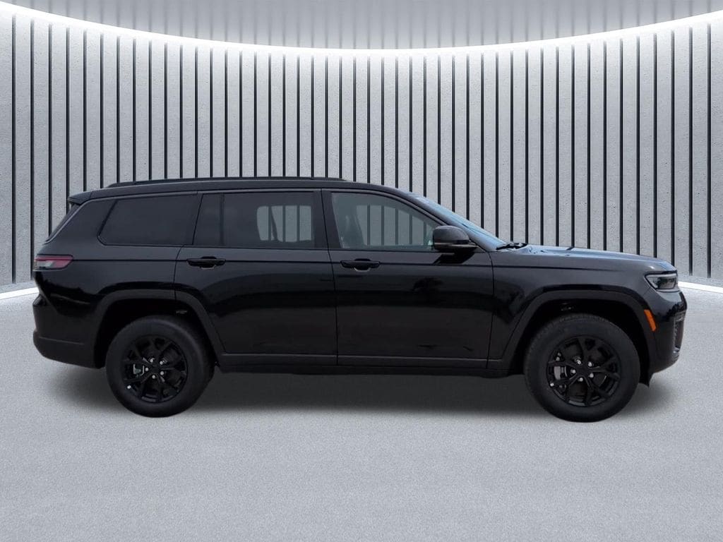 New 2026 Jeep Grand Cherokee L LAREDO ALTITUDE 4X4 Sport Utility