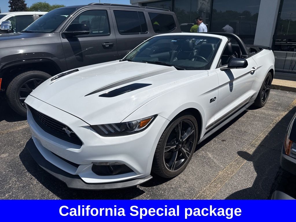 2016 Ford Mustang GT Convertible Premium's photo