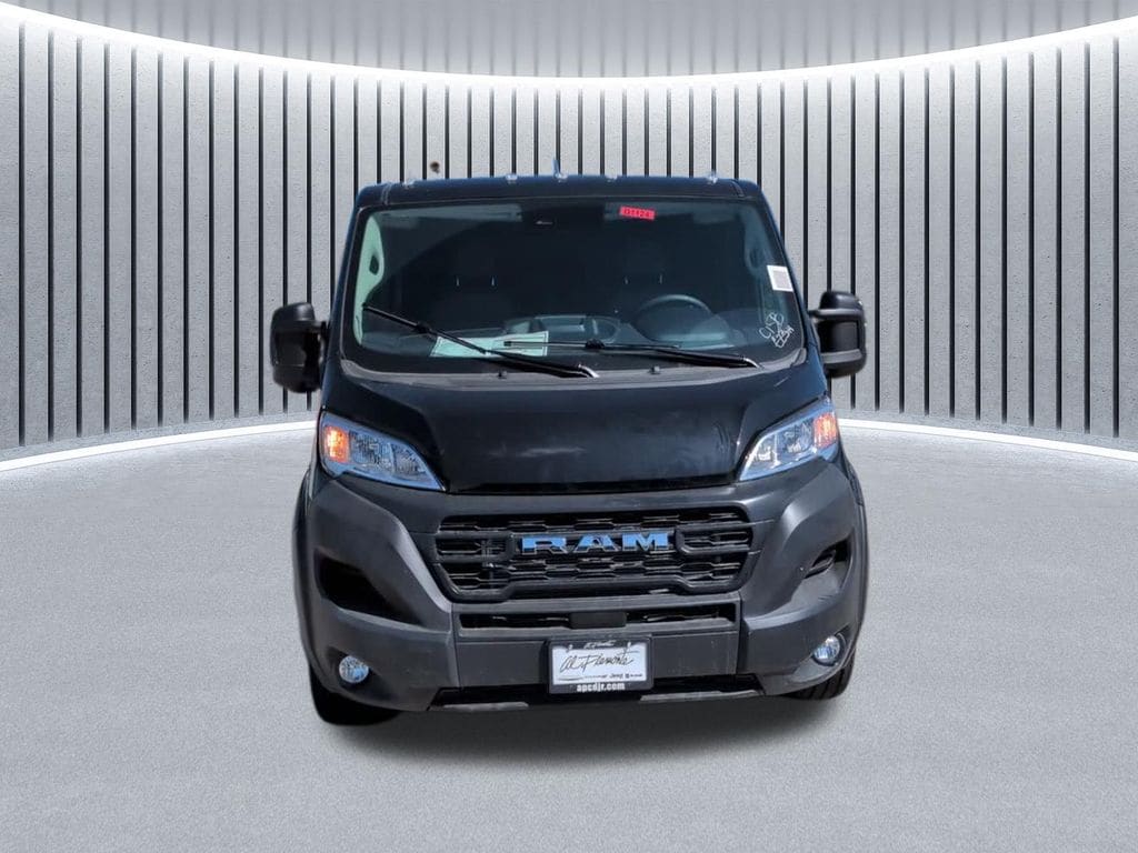 New 2026 Ram ProMaster PROMASTER 1500 TRADESMAN CARGO VAN LOW ROOF 136' W Cargo Van