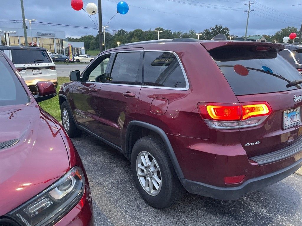 2020 Jeep Grand Cherokee Laredo E photo 2