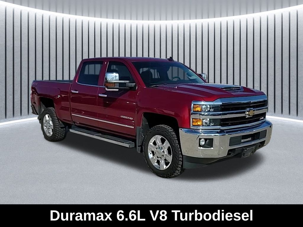 2018 Chevrolet Silverado 2500HD LTZ photo 3