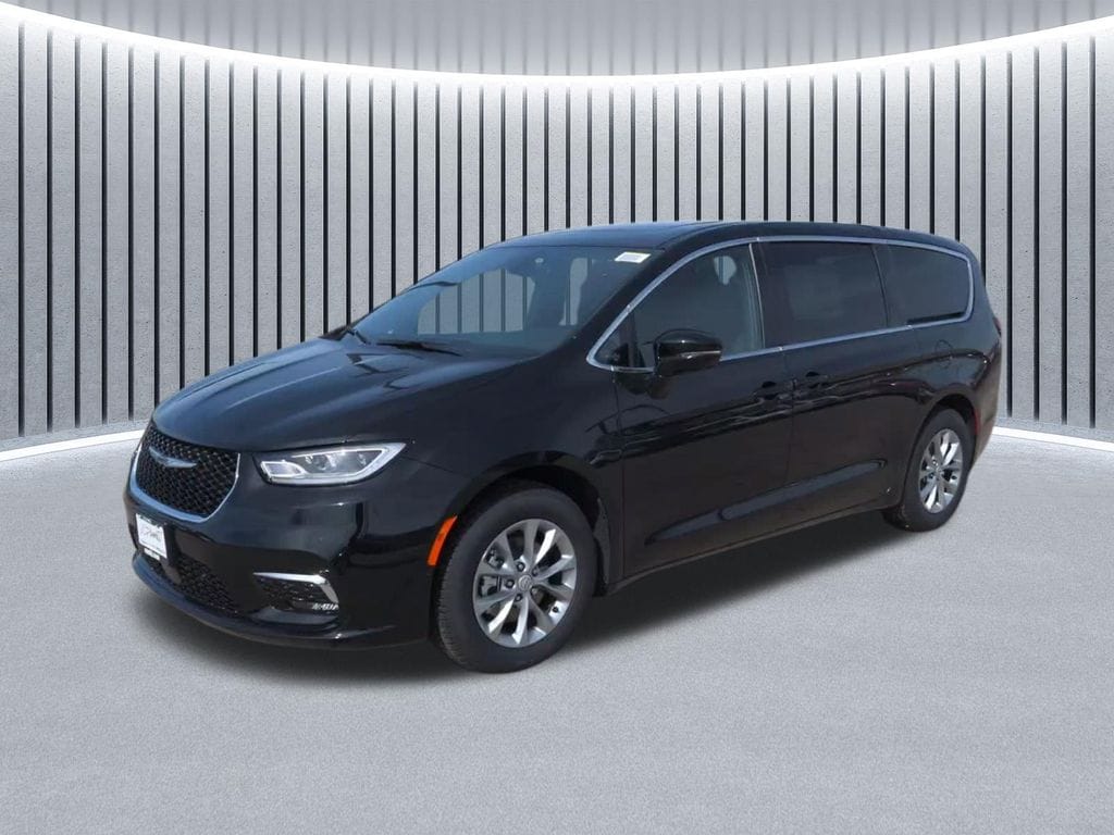 2026 Chrysler Pacifica Passenger Van 