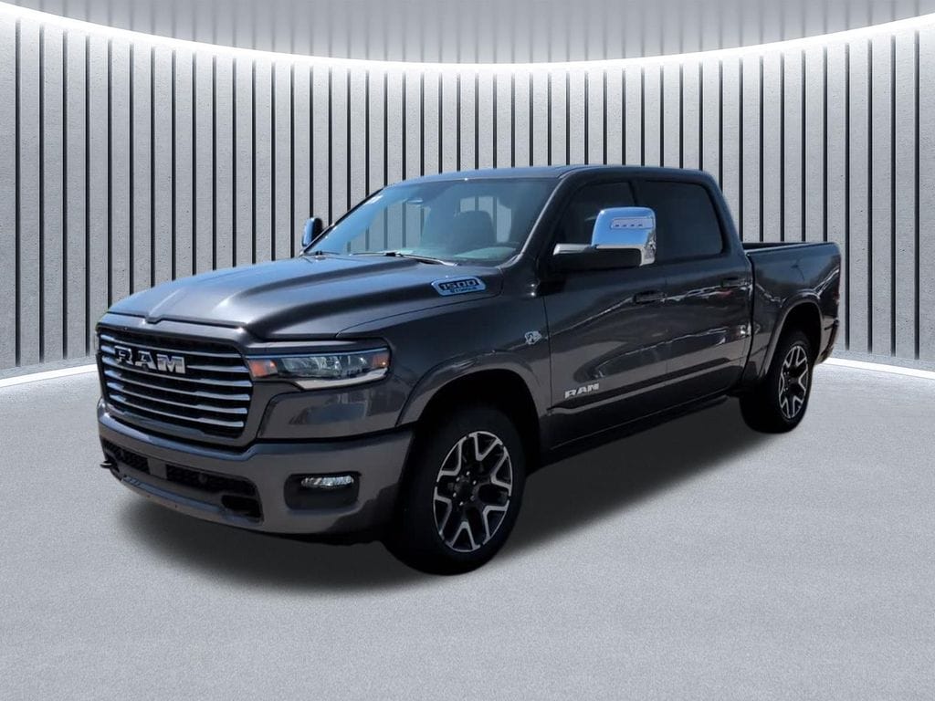2026 Ram 1500 LARAMIE CREW CAB 4X4 5'7 BOX